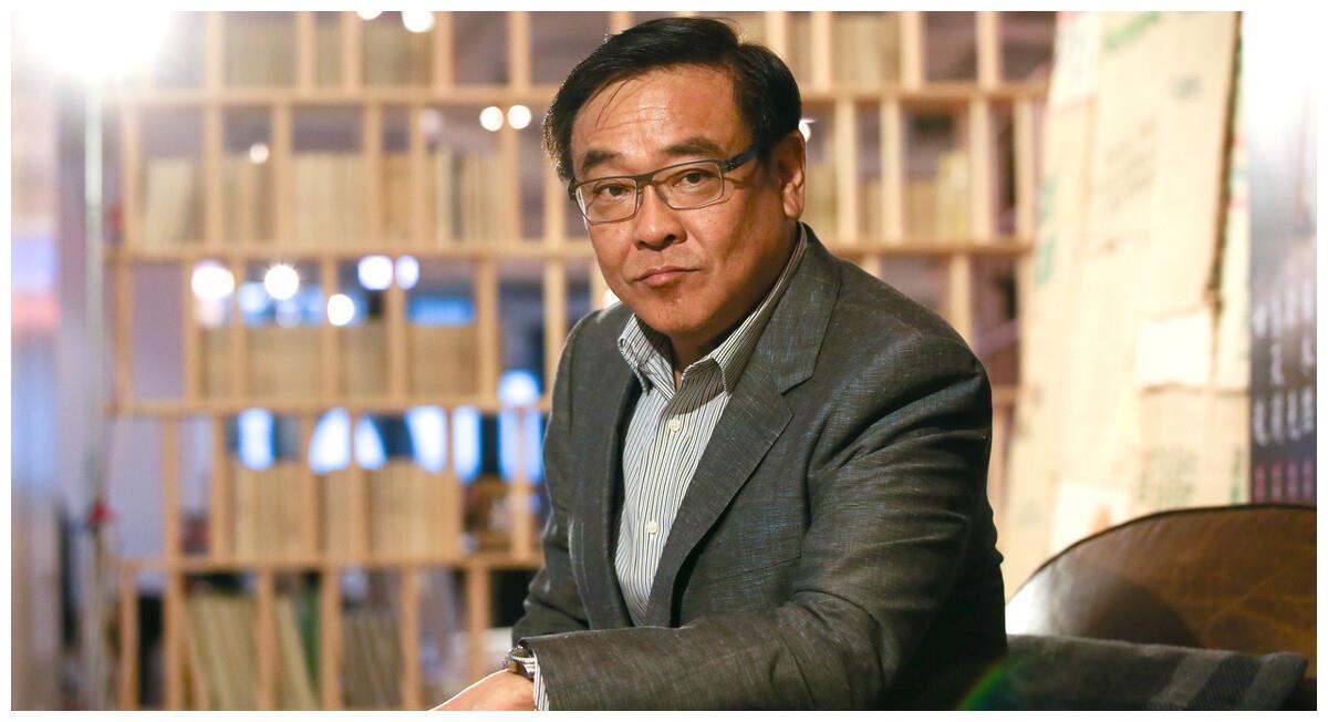 太震撼!尔冬升曾怀疑周杰伦是姜大卫私生子,晒对比图模样还真像