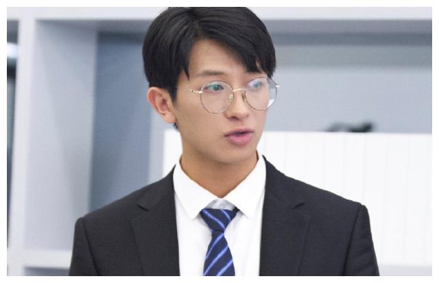 网传《offer》丁辉12月已入职君合,逆袭成功,网友泪目值得追!