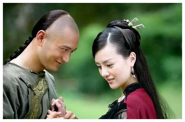 新《鹿鼎记》7位老婆被指网红脸,看看黄晓明版,老婆个个漂亮|何琢言