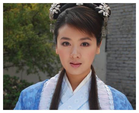 还记得当年超火的活佛济公吗没想到隐藏这么多美女明星