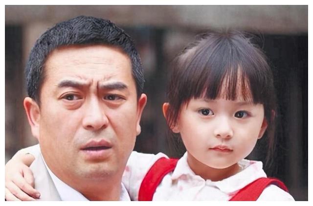 《爷们儿》,在剧中饰演"李国生"的女儿"李婷北",同年还在《小爸妈》中