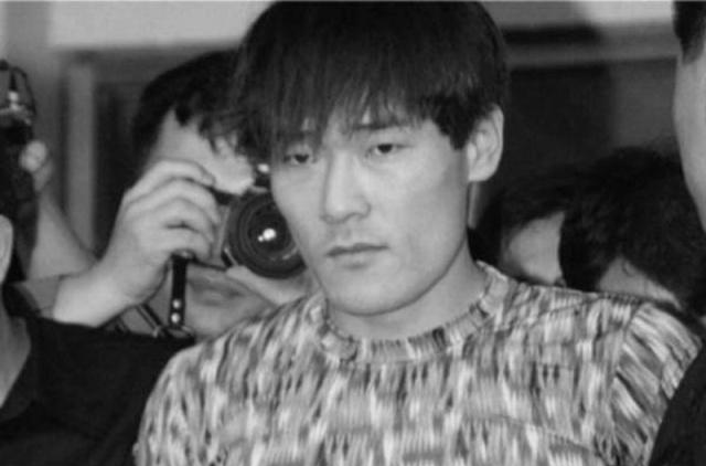 两年之内抢劫超过9亿，人们称他当代侠盗：<a href=