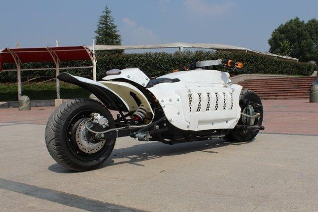 小伙花6000入手300万道奇摩托车,朋友一句话,令车主十分羞愧!