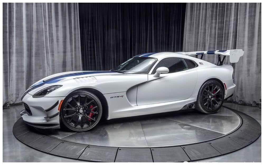 2017道奇毒蛇 gts-r最终版超跑,跑道中的利器