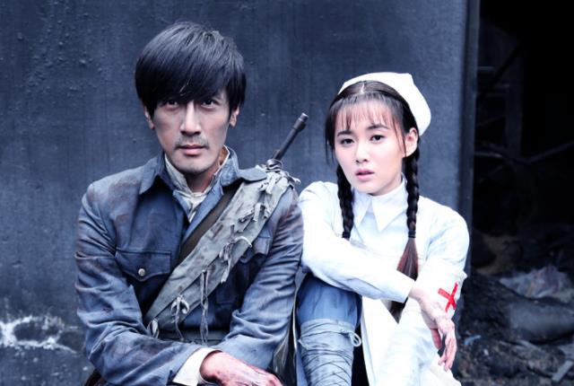 这部战争剧就叫做《战火狼烟》,之前的剧名就是《燃情大地》,还是在四