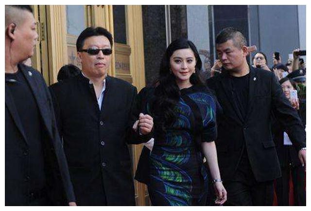 演艺圈2位保镖出身的演员:1位特种兵专业户,还1位恶人专业户