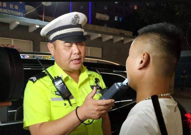就喝一瓶啤酒多久可以开车?交警:过了这个时间,我也拿你没办法