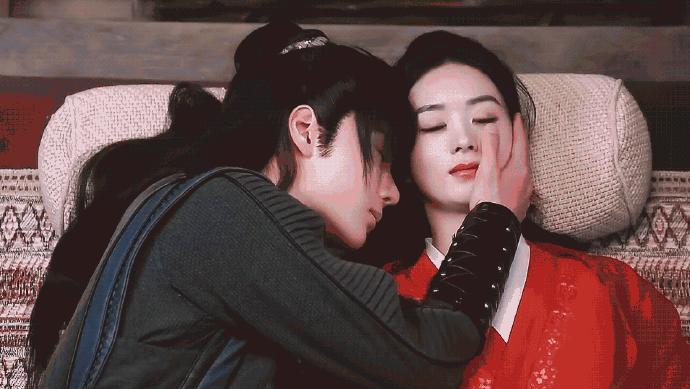 有翡"吻戏"花絮太甜!王一博笑场,两人重复多次才通过