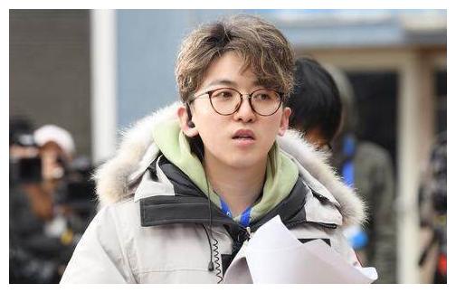 奔跑吧 最帅导演退出跑男后,当看到他的真实身份,让人佩服