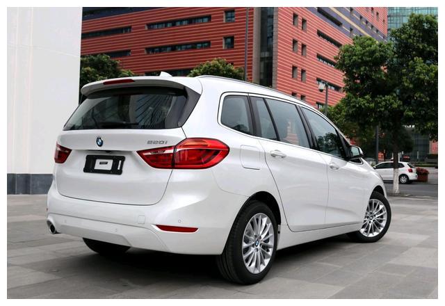 宝马2系多功能旅行车按定位划分来说属于mpv阵营.