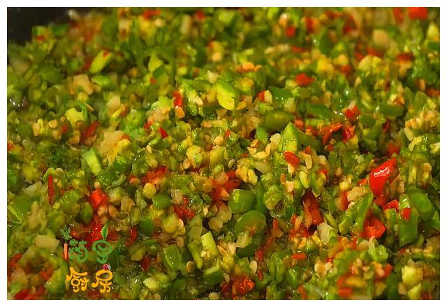 夏季我家辣椒这样吃鲜辣爽口开胃解馋做法简单放半年不坏