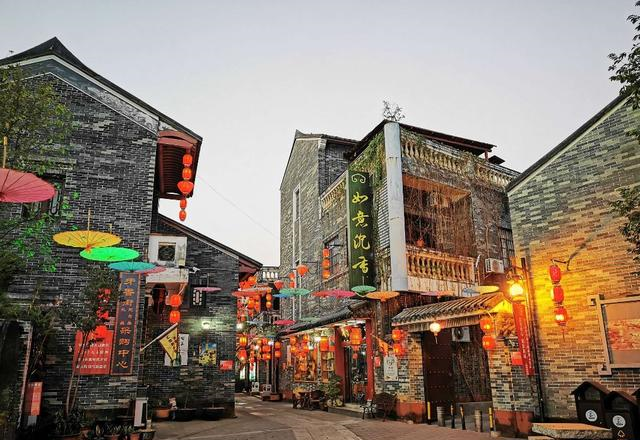 东莞一条古朴老街，千年时间难觅旧日繁盛，据说<a href=