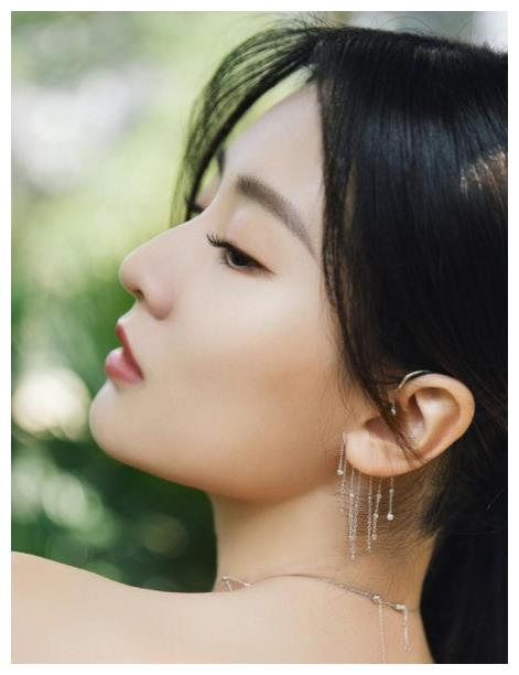 乔欣毛晓彤陈紫函杨紫谭松韵唐艺昕白色冰块陈都灵杨幂宋轶赵丽颖上述