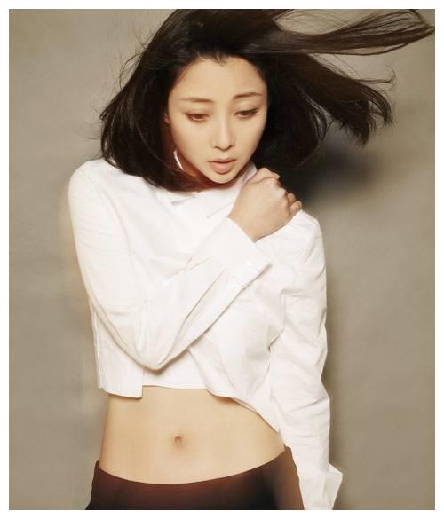 她才是真正的女富豪,多辆豪车换着开,如今40岁美成了这样!