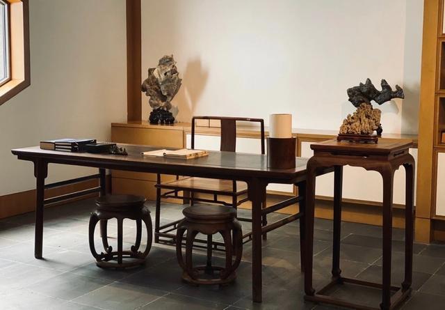 古典家具重器云集陈设现代书房空间