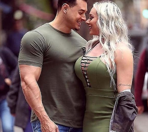 学会技巧,让麒麟臂撑满袖口!