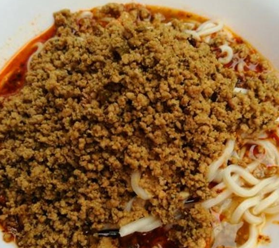 文殊坊这家开了七八年的素面馆，有100年饮食文化，吃面不用筷子休闲区蓝鸢梦想 - Www.slyday.coM