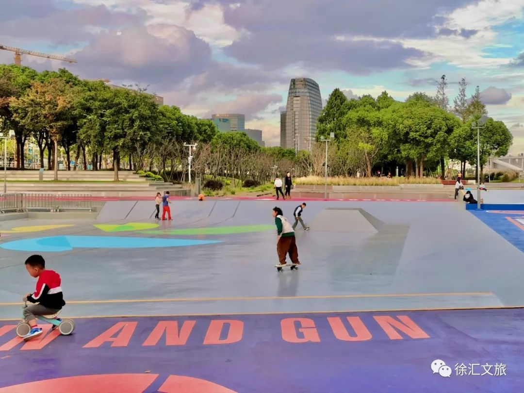 全新升级上海西岸滑板公园20来了追风少年速来一展身手
