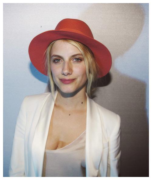 梅拉尼·罗兰:她的风情万种,能让鬼才导演昆汀都为她起舞__财经头条