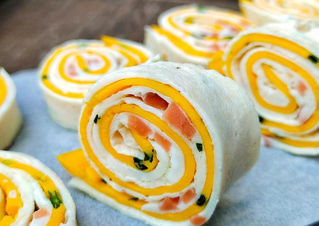 教你用鸡蛋做别致的双色卷,家里有孩子的快学,秒变妈妈的拿手菜|双色