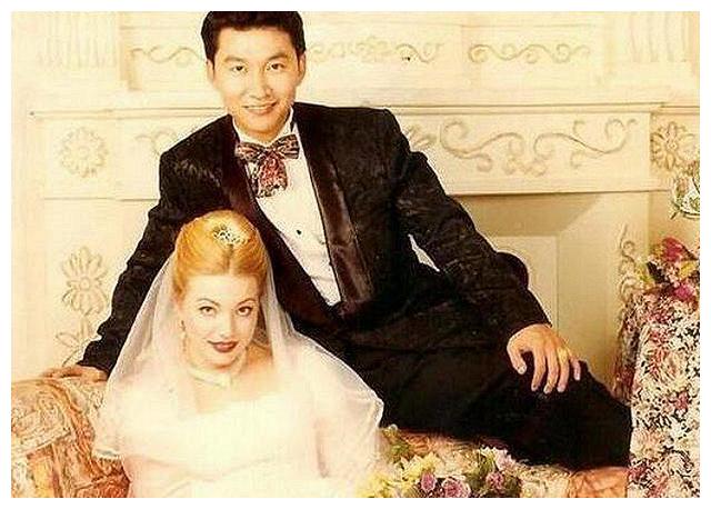 这次俩人终于走到了一起,赵燕国彰说:"这就是缘分吧,无论生活还是演戏