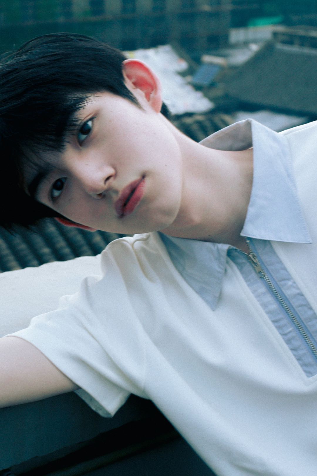 马浩东写真释出 休闲搭配彰显少年气息|非处方青春|马浩东|少年_新浪