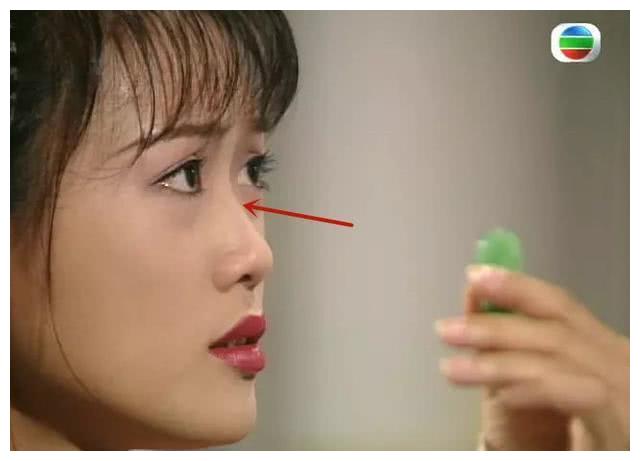 反而这些小塌鼻的女星,带来了一股清流|塌鼻子|鼻梁|鼻子_新浪新闻