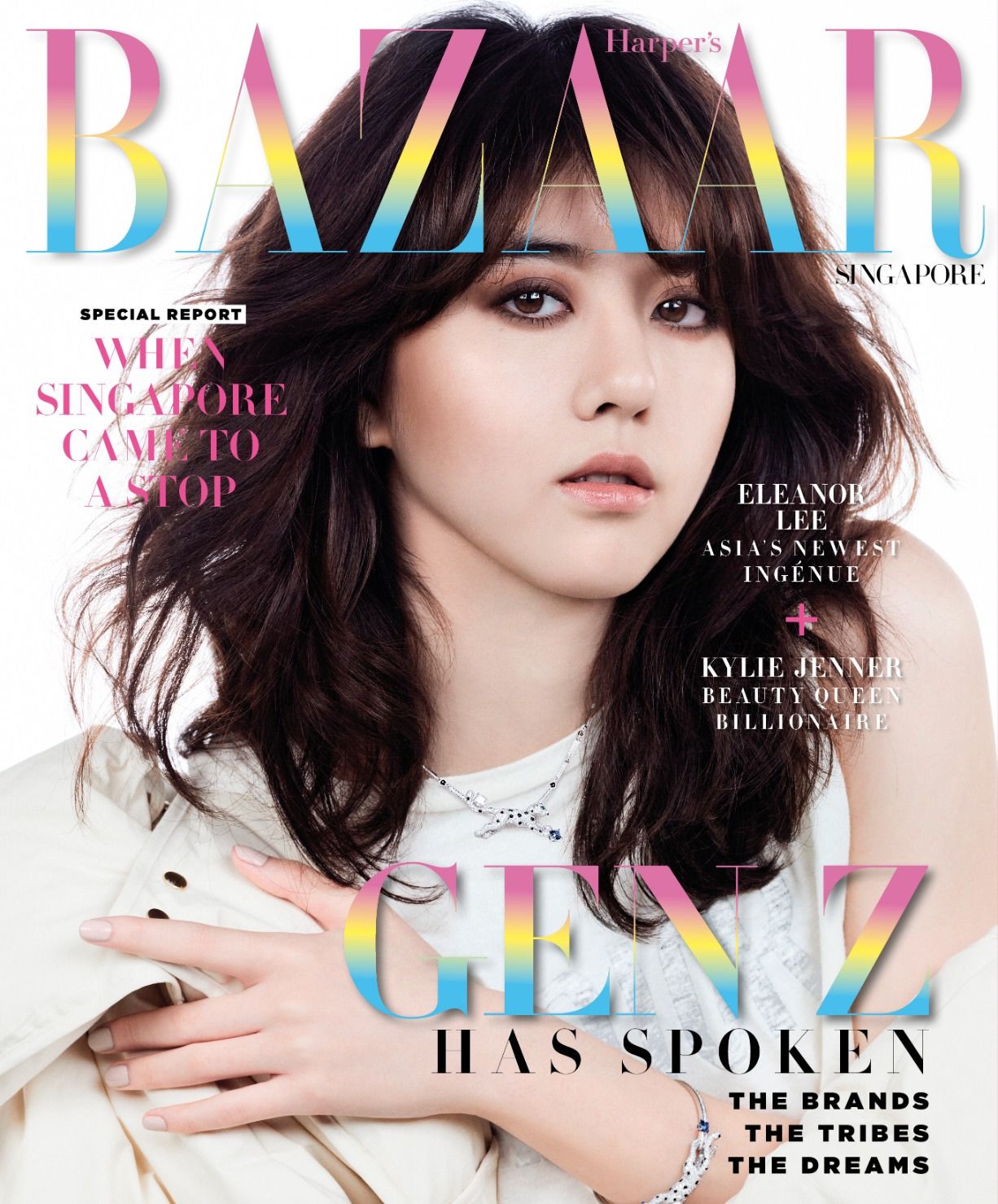 李凯馨登时尚杂志封面 野性烟熏妆展少女轻熟魅力