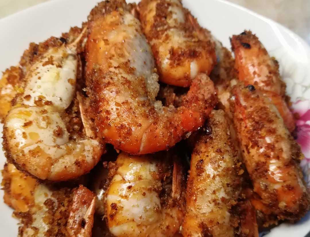 避风塘罗氏虾,香酥的外壳,包裹着脆爽的虾肉,别提多美味_高清图集