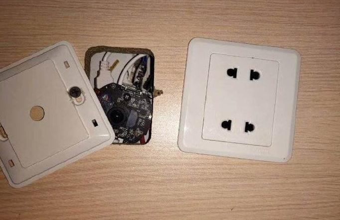 情侣入住酒店，这四个地方最容易出现摄像头，要谨慎的处理休闲区蓝鸢梦想 - Www.slyday.coM