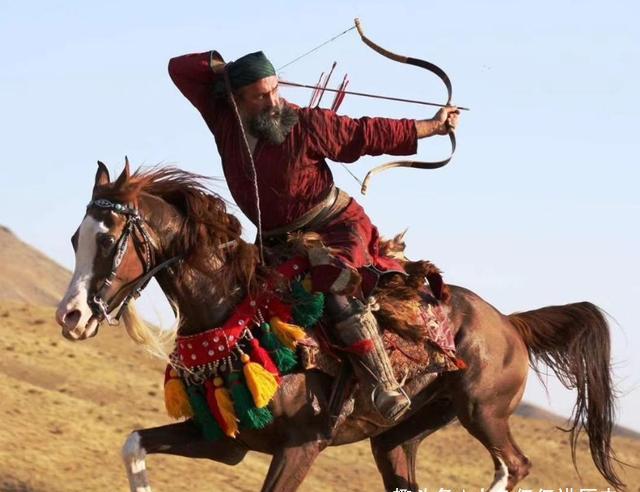 就是喜欢打猎,清朝的尚武之风从第1代老祖努尔哈赤已经传承了下来