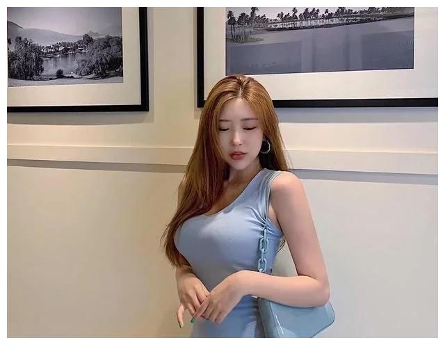 崔素美被网友们称之为韩国第一超模