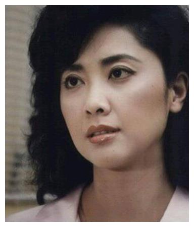 她因戏和唐僧"假戏真做"35年,如今68岁依旧美艳,膝下却无一子
