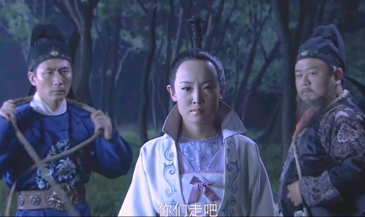 这时候才是第一次互吐真心,狄仁杰很聪明的离开围剿默啜.