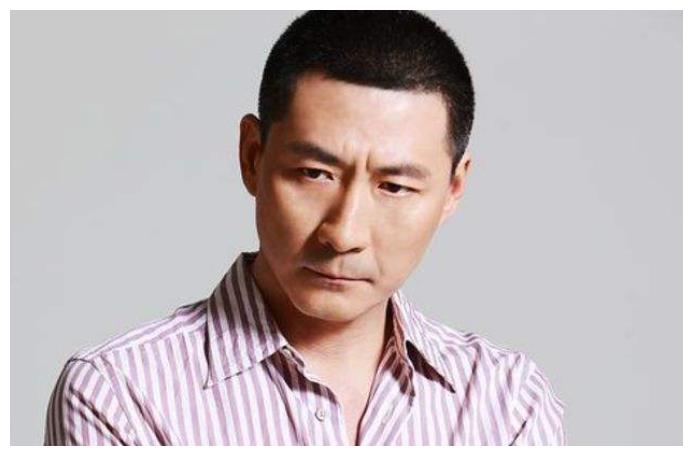 一生演一部烂片就够了 他却再而三地演好几部,还演到人人都喜欢