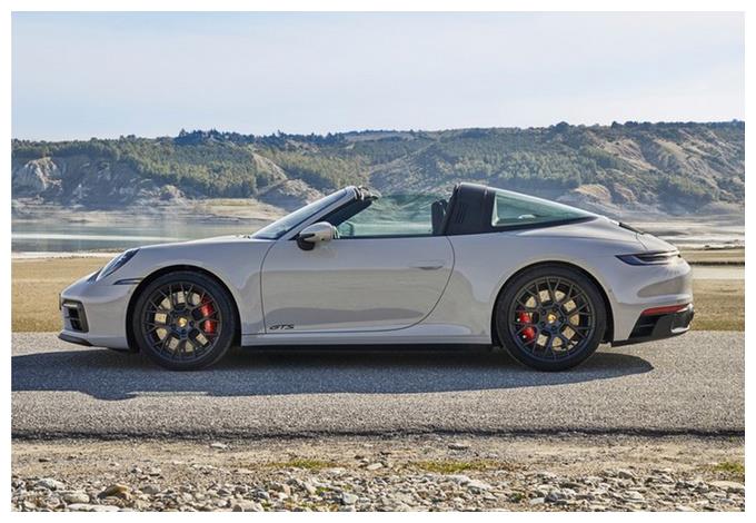 保时捷targa新车型发布!3.0t性能升级,配可开合玻璃顶棚