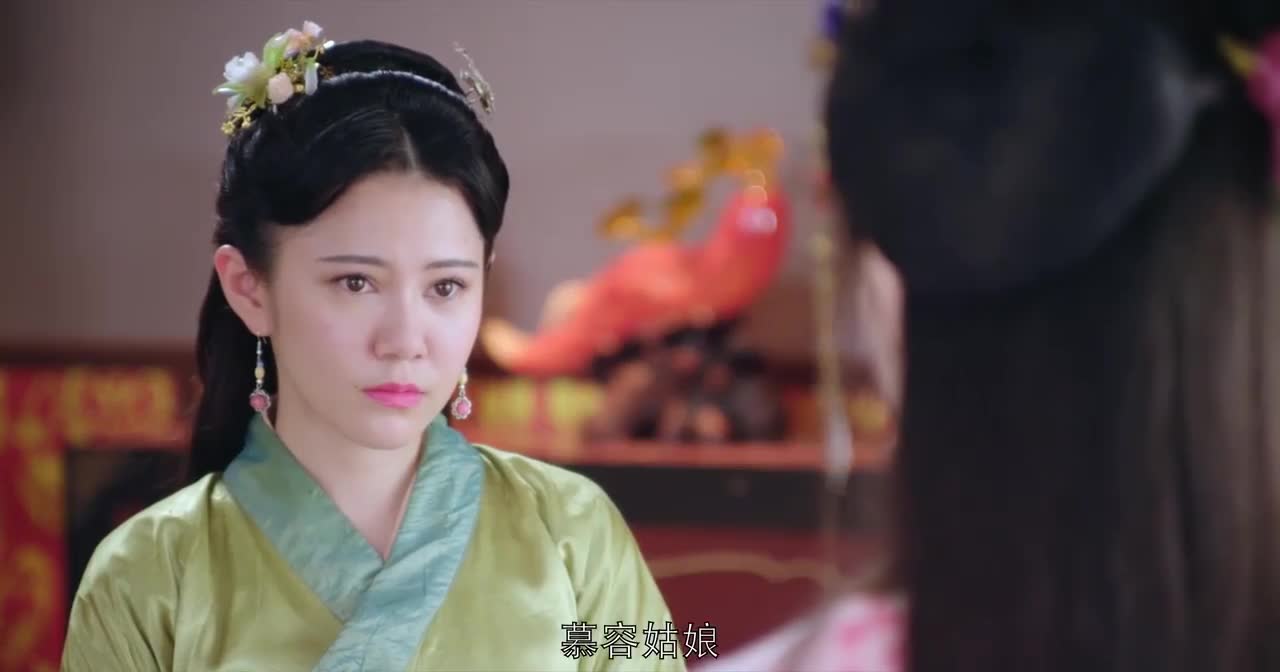 调皮王妃晴柔以为是阿广逗她一回头竟然是他顿时开心坏了