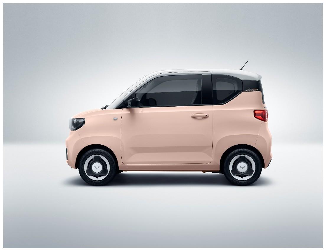 五菱宏光miniev再升级 外形加分 成年人的超萌 玩具车 财经头条 五菱宏光miniev再升级 外形加分 成年人的超萌 玩具车 财经头条