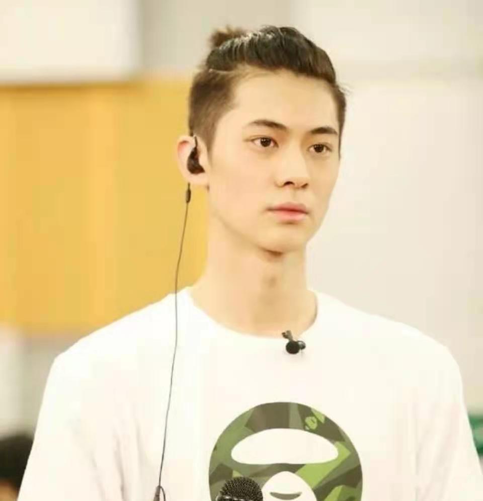 王源把梁森认成和尚 网友:点开之前没想到这么好笑__财经头条