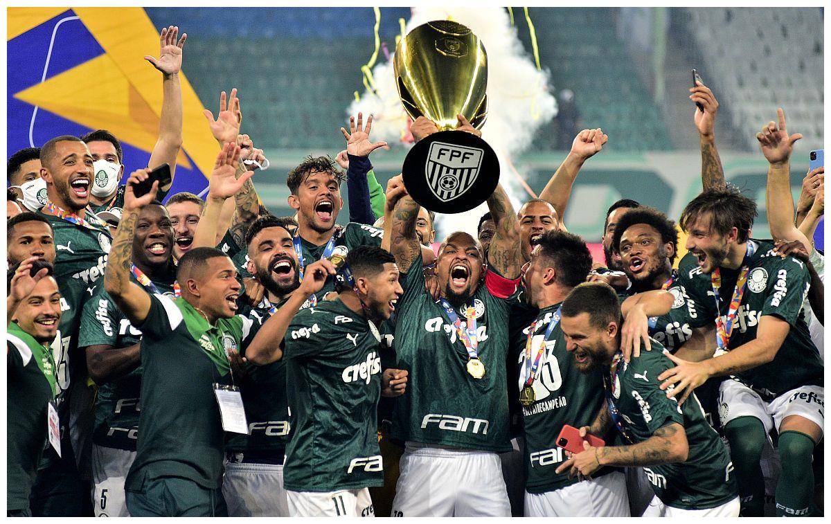 东邪侃球南美解放者杯帕尔梅拉斯客场出击阿根廷两队内战