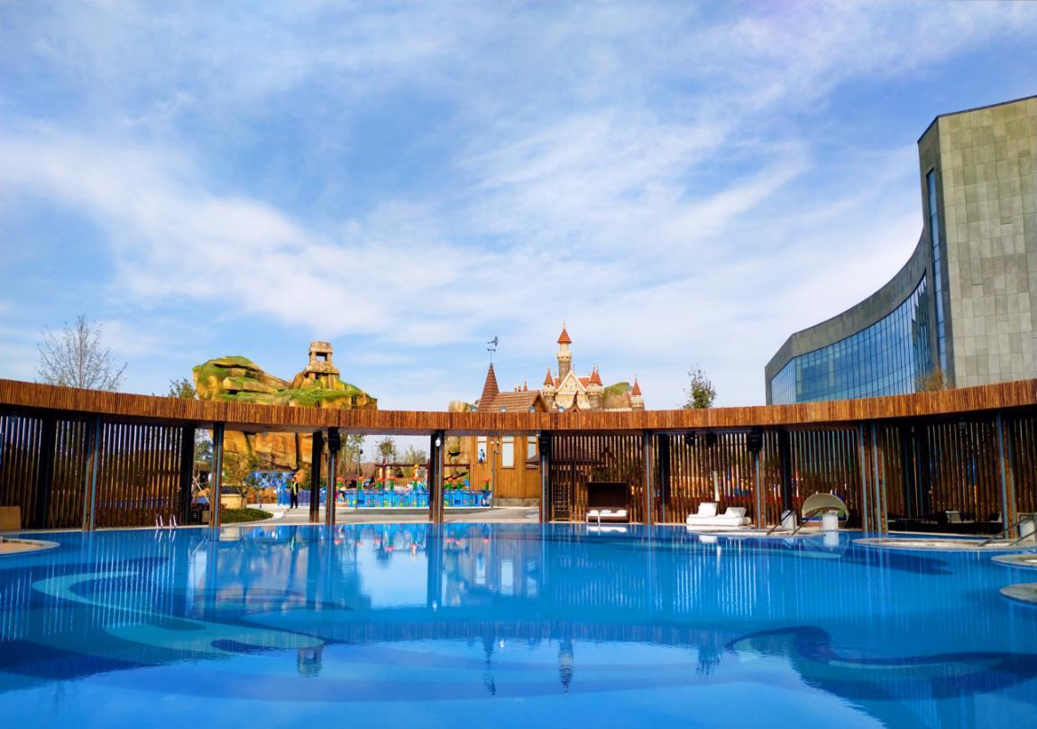 鲅鱼圈新晋打卡地标—鲅鱼湾魔法温泉公园