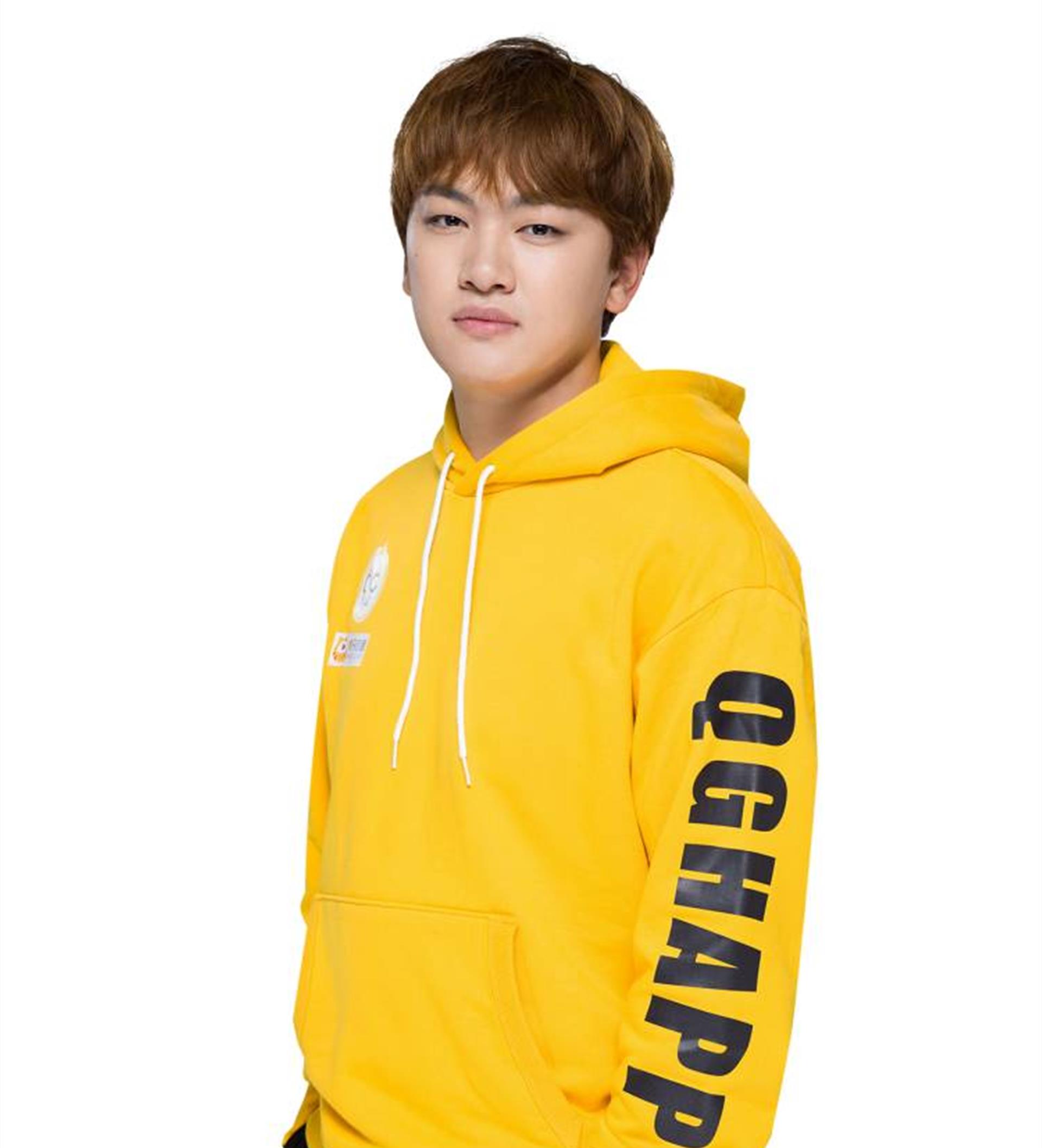 qghurt重回赛场,组建痛之队首秀杠上韩涵