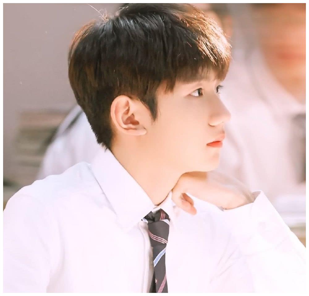 tfboys头像·四叶草留言:世界上最美的场合,莫不过于橙海__财经头条