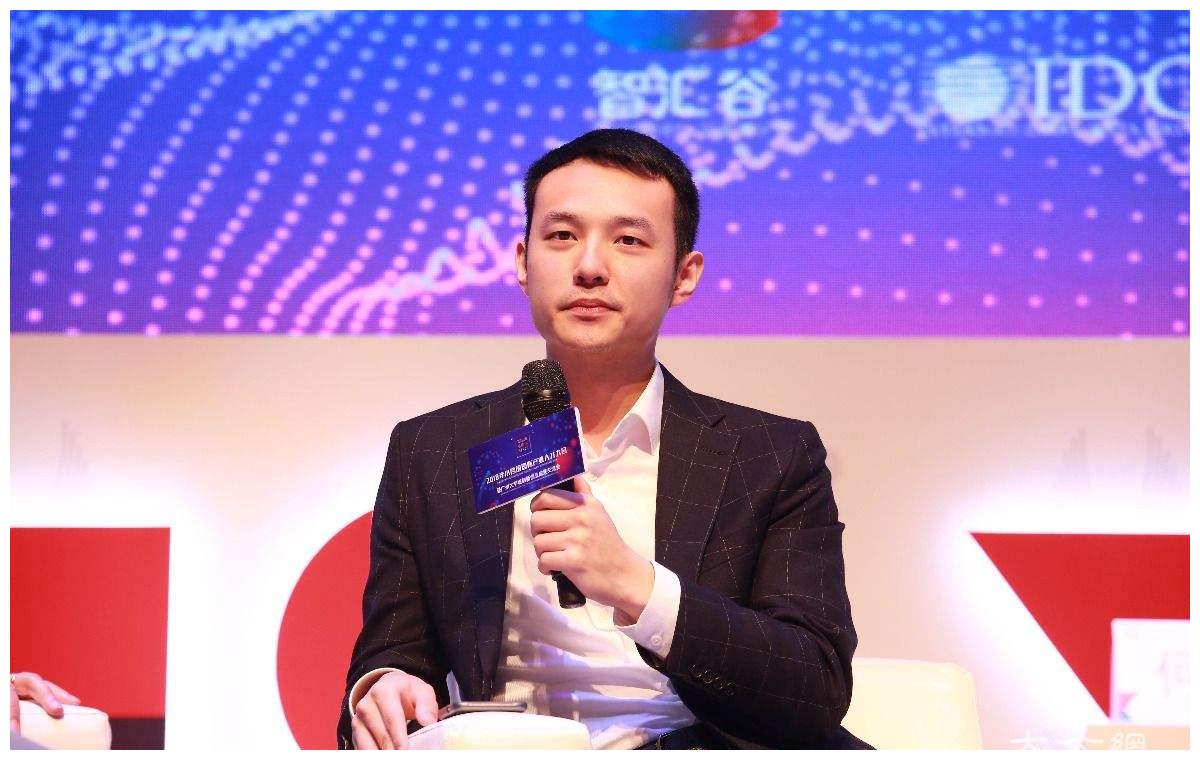 王秀琳有何本事跟霍家未来继承人霍启文拍拖,她又为何无缘豪门__财经