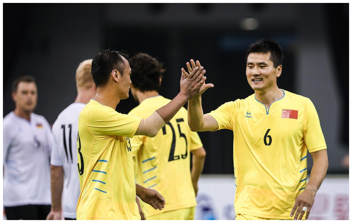 一身冷汗邵佳一徐云龙出战最强社区队点球54险胜业余队