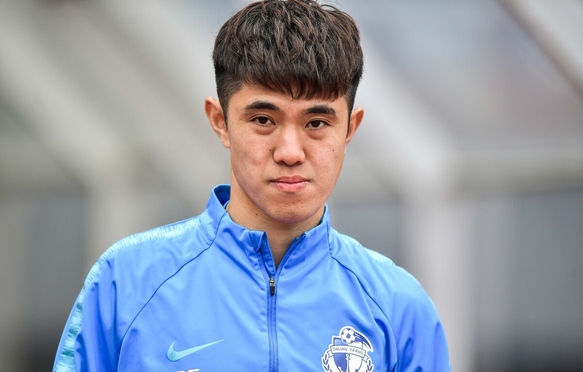 他曾为大连队保级立下赫赫战功,未来却要被清洗离队|李建滨|大连