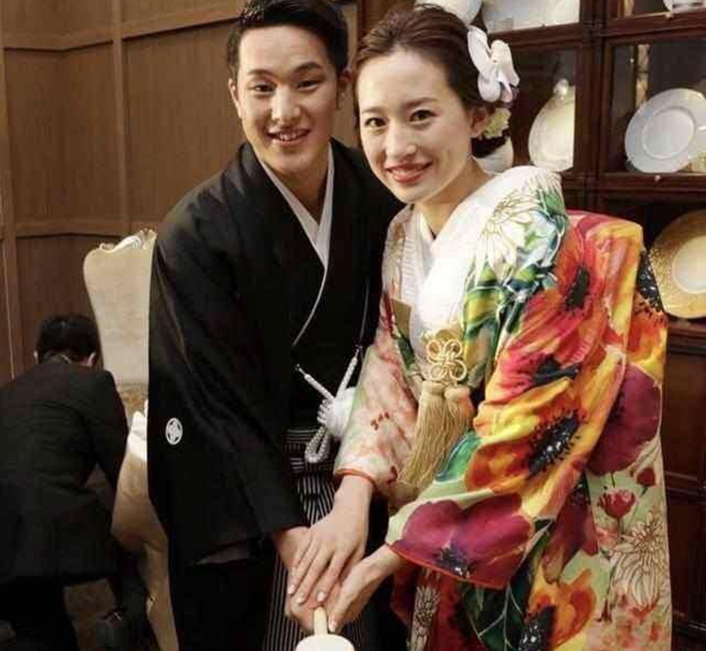 后来马渊优佳也嫁给了一位日本游泳选手濑户大也,在马渊优佳与濑户大
