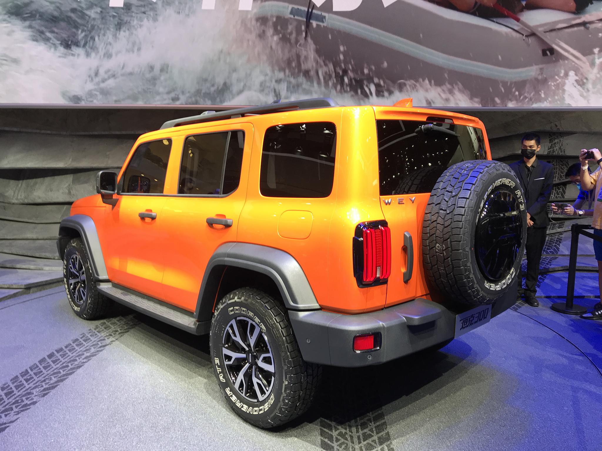 wey坦克300于成都车展正式发布,它跟哈弗大狗哪个更香呢?