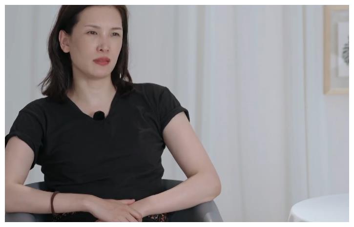 亲妈愧疚落泪|佟晨洁|魏巍|再见爱人_新浪新闻