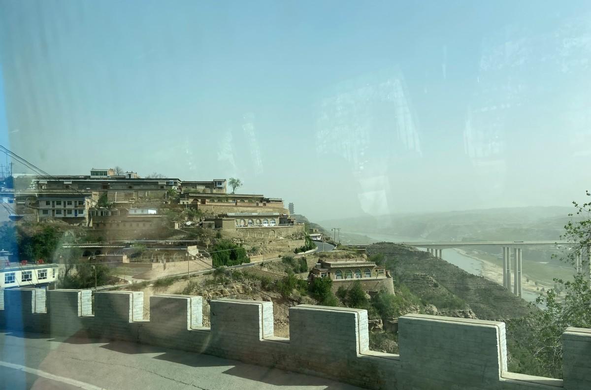 佳县县城:很像县城的县城_高清图集_新浪网